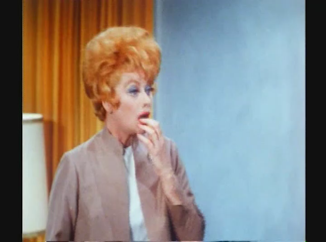The Lucy Show - Lucy the Bean Queen