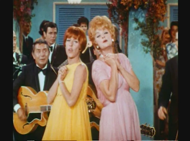 The Lucy Show - Lucy and Carol in Palm Springs